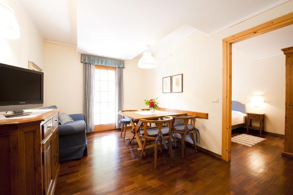 Holidays Dolomiti Apartment Resort Каризоло Номер фото
