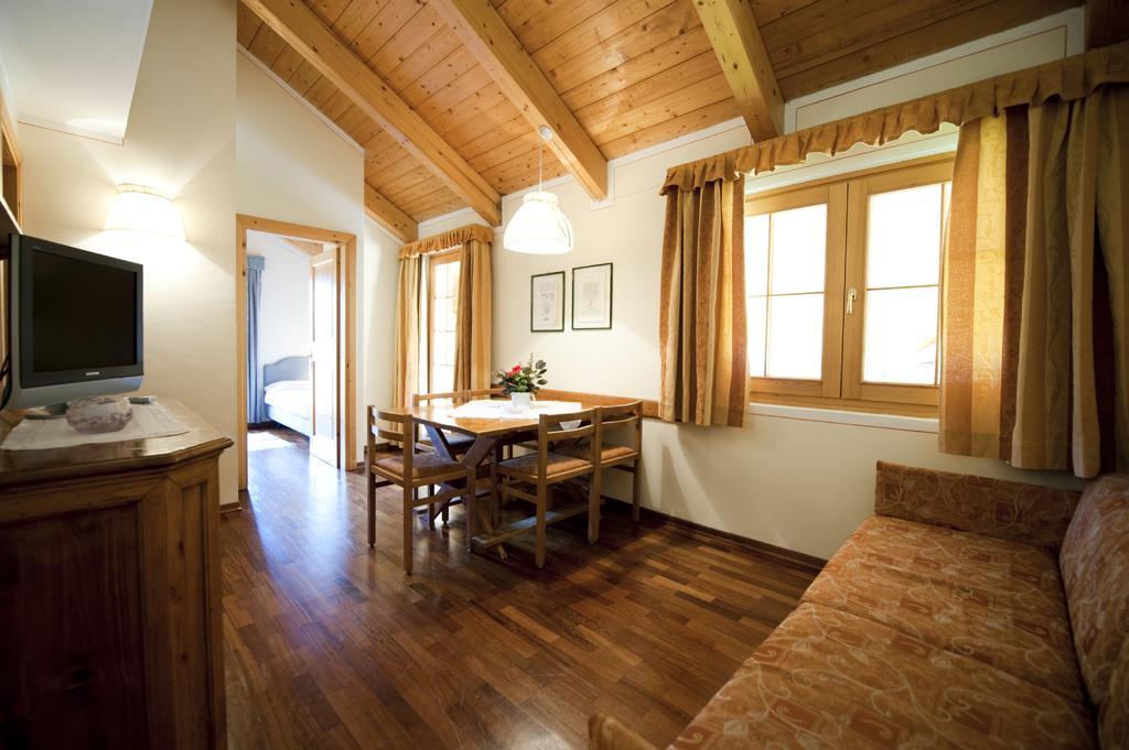 Holidays Dolomiti Apartment Resort Каризоло Номер фото