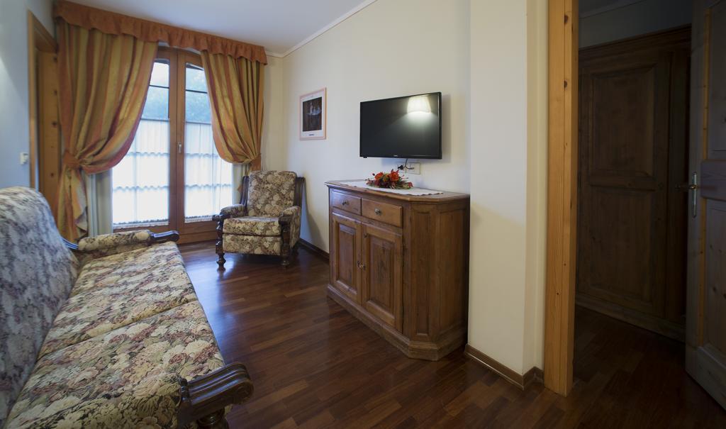 Holidays Dolomiti Apartment Resort Каризоло Экстерьер фото