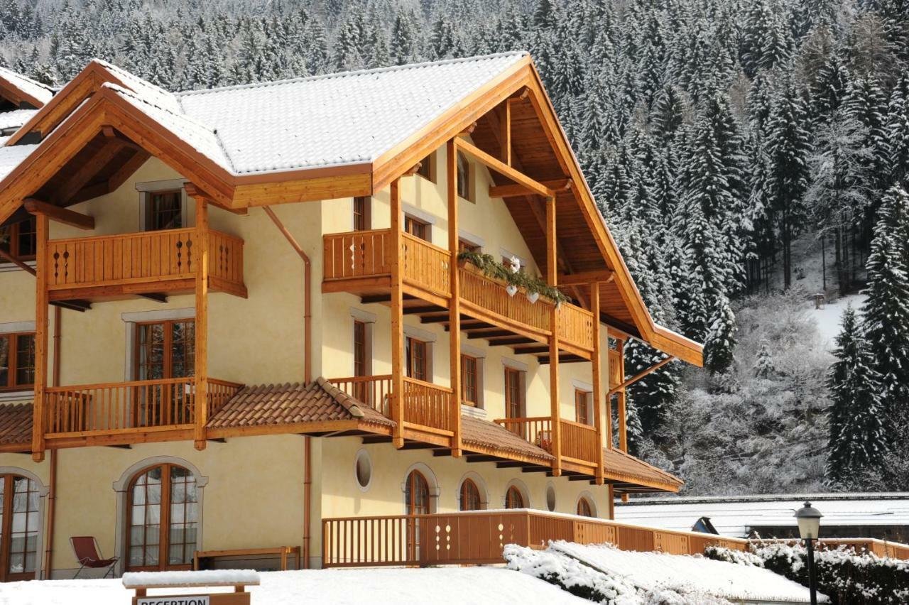 Holidays Dolomiti Apartment Resort Каризоло Экстерьер фото